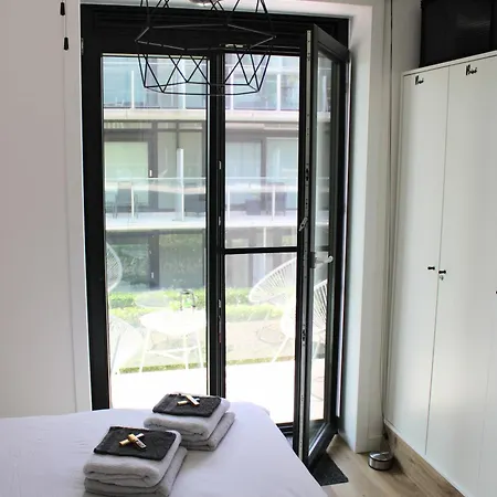 Waterfront Apartment *